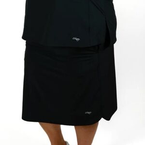 C Saucy — the anywhere scrub skirt - Black